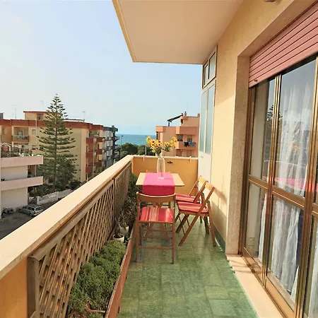 Casa Vacanze Levante Con Vista Mare Apartment *