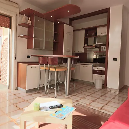 Casa Vacanze Levante Con Vista Mare Apartment *